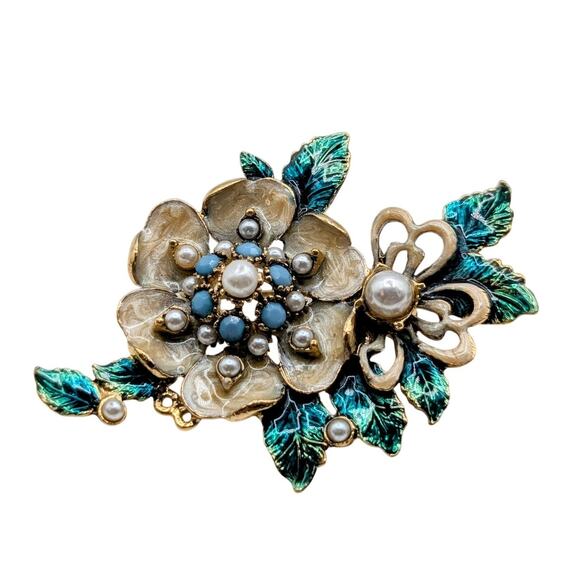 Vintage Monet Faux Pearl Enamel Floral Leaf Gold Tone Brooch - Picture 1 of 7